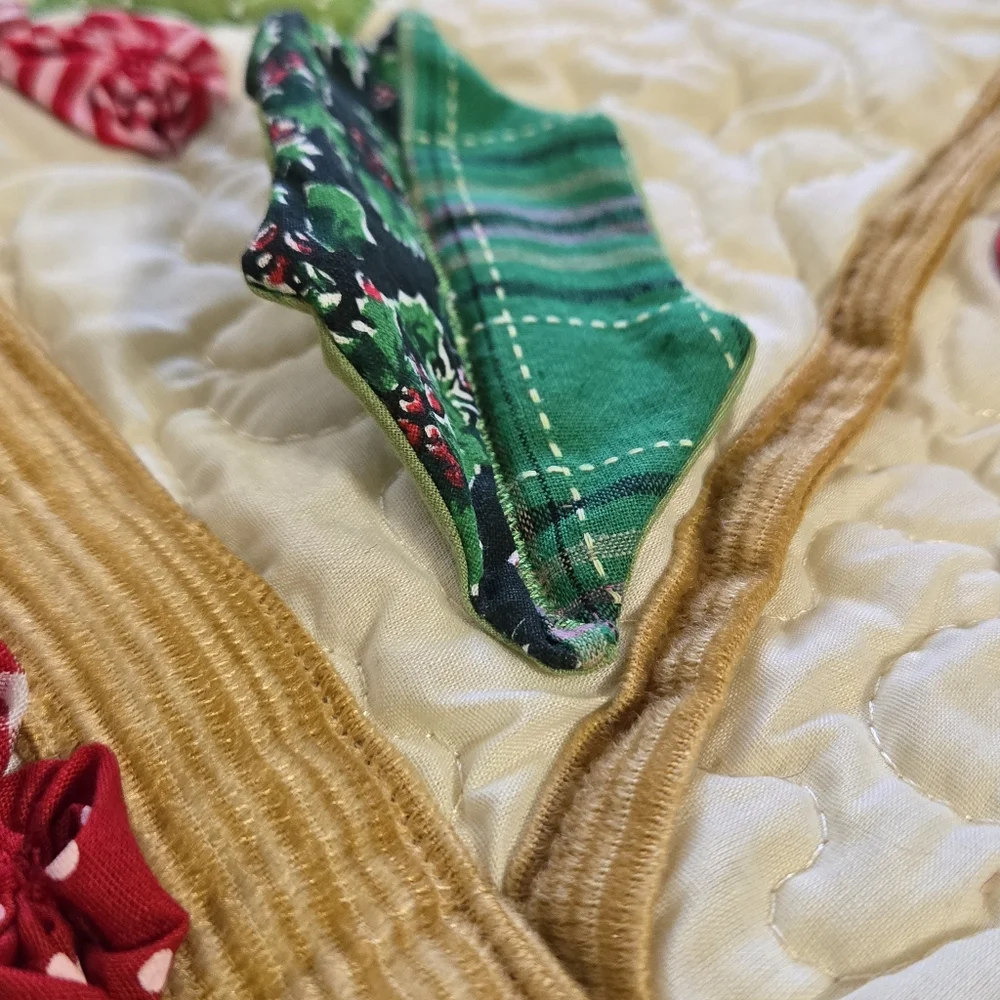 Cracker Barrel Holiday Blanket Throw Lap Quilt NOEL Christmas Tree NEW